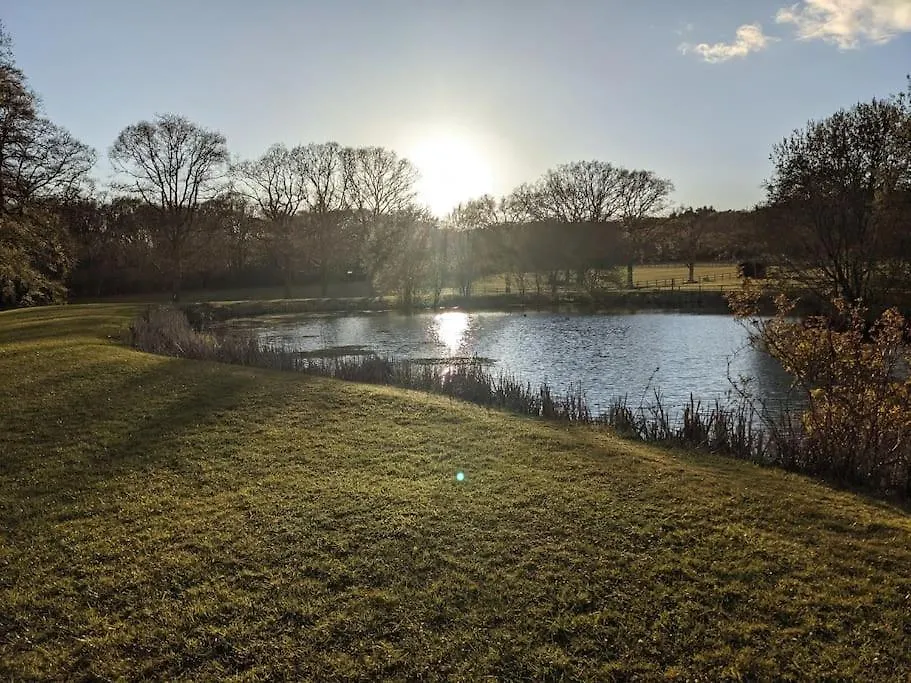 Holiday home The Barn New Forest Free Paddle Boarding & Free Zip Wire. Ringwood